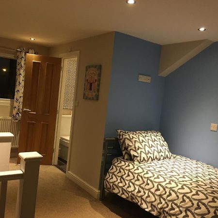 Derby Pride Park Private Ensuite Room- 2 Beds- Free Parking Exterior foto