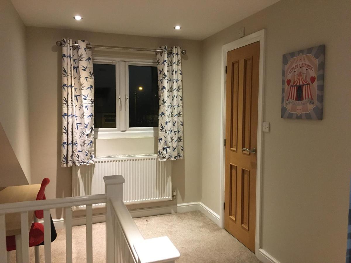 Derby Pride Park Private Ensuite Room- 2 Beds- Free Parking Exterior foto