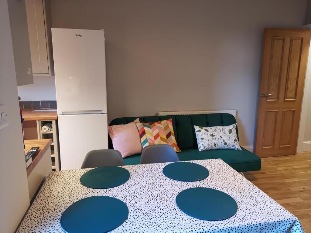 Derby Pride Park Private Ensuite Room- 2 Beds- Free Parking Exterior foto